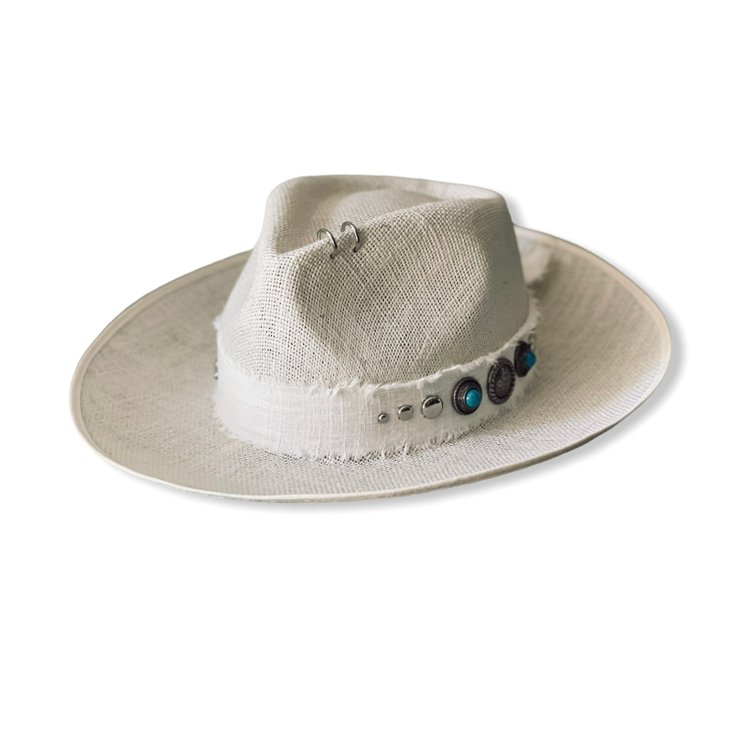 KAMAR HATS WHITE HAT WITH BLUE BUTTONS AND HOOPS