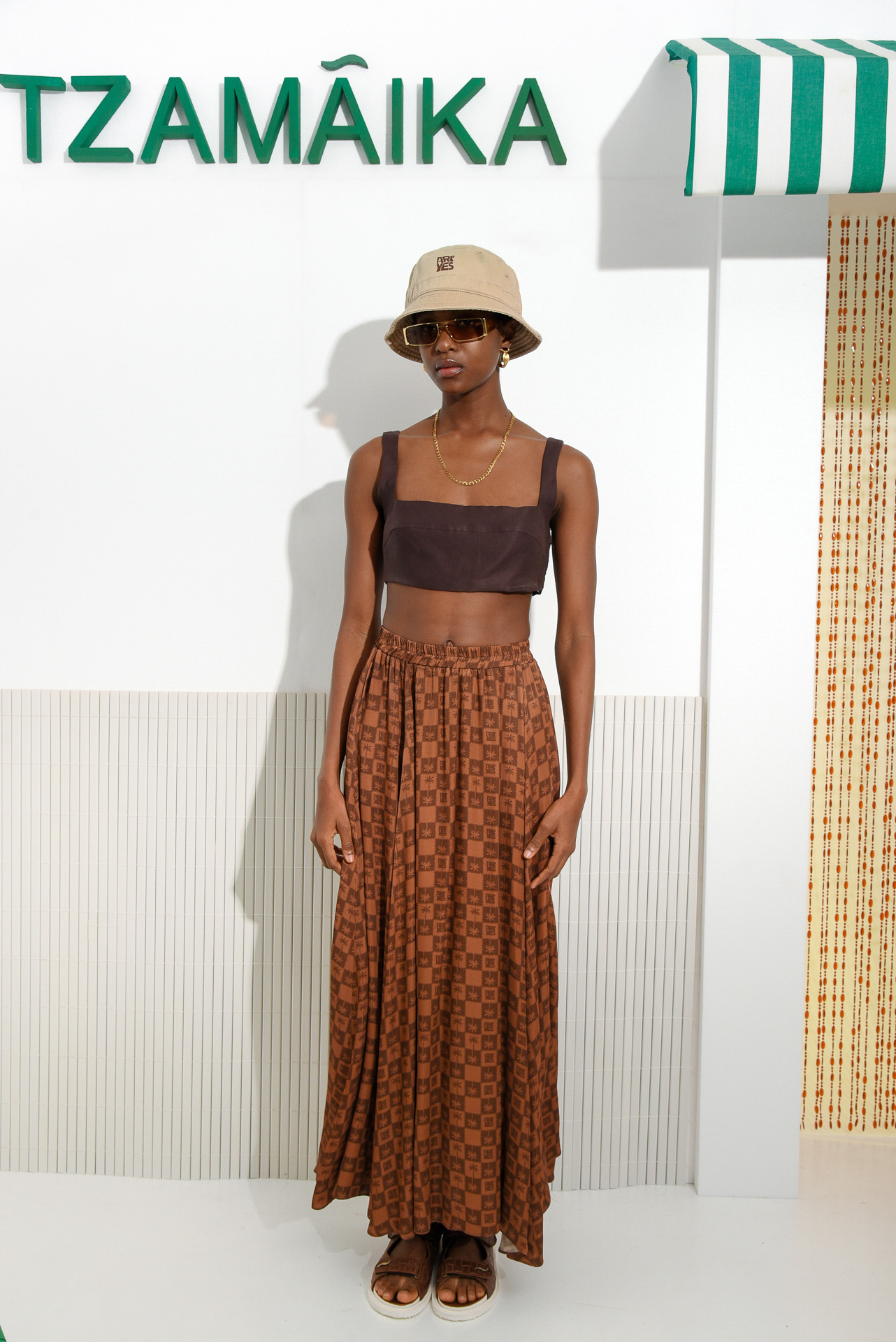 PALM_RUM_SKIRT_COCONUT_MILK_TOP_BROWN_JAMAICA_BUVKET_BEIGE (1)